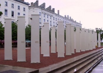 Βανδαλισμός σε μνημείο για τη Γενοκτονία των Αρμενίων στη Γαλλία