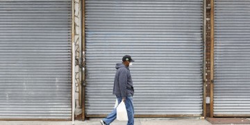 Πέτσας: Φαίνεται ότι απομακρύνεται η 7η Δεκεμβρίου για άρση του lockdown