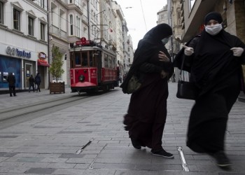 Τουρκία: Στους 1.518 οι νεκροί από Covid-19