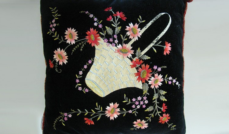 Έρτεν ο Καλομηνάς, με ένα έργο τέχνης από το Βατούμ