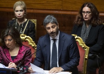 Ιταλία: O πρόεδρος της Βουλής Ρομπέρτο Φίκο ευχαριστεί την Ελλάδα για την αλληλεγγύη της