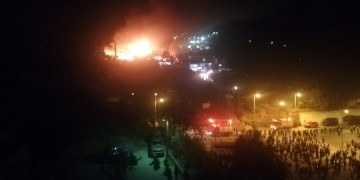 Σάμος: Προσαγωγές για τη φωτιά σε δασική έκταση κοντά στο ΚΥΤ του νησιού