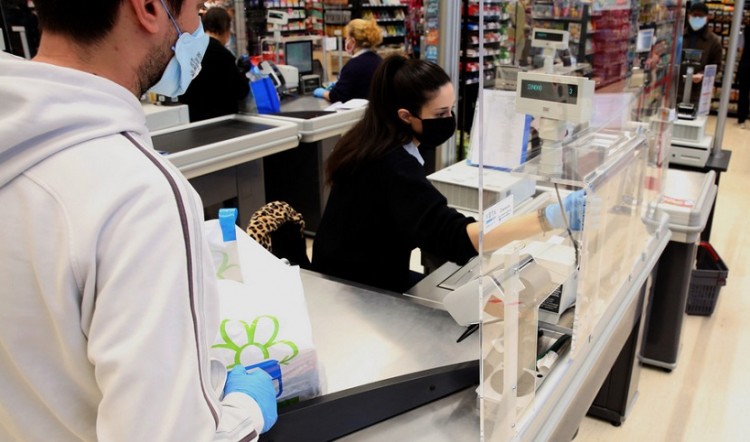 Πότε θα λειτουργήσουν τα σουπερμάρκετ το Μ. Σάββατο