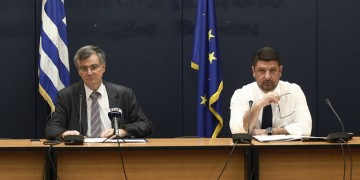 Τέλος η καθημερινή ενημέρωση από Τσιόδρα-Χαρδαλιά