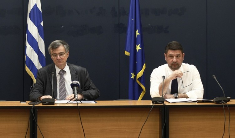 Τέλος η καθημερινή ενημέρωση από Τσιόδρα-Χαρδαλιά