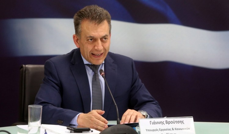 Βρούτσης: Απαγόρευση απολύσεων και μηχανισμός στήριξης εισοδημάτων των εργαζομένων