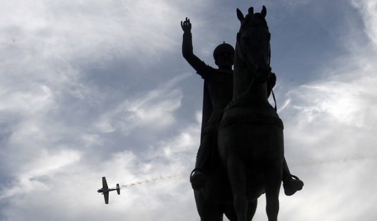 Άγαλμα του Κωνσταντίνου Παλαιολόγου θα αποκτήσει ο Πειραιάς