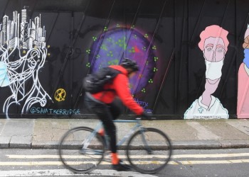 Covid-19: Πάνω από 294.000 οι θάνατοι σε όλον τον κόσμο