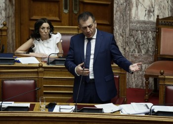 Απαντήσεις Βρούτση στη Βουλή για τις συντάξεις Ποντίων και Βορειοηπειρωτών