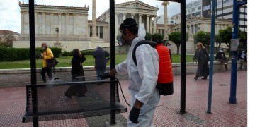 Άρση μέτρων: Ομαλά εξελίσσεται η διαδικασία – Οι πολίτες φορούν μάσκα