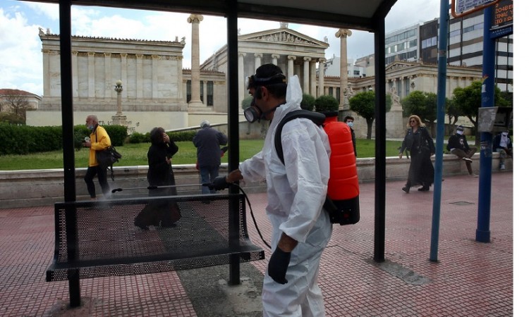 Άρση μέτρων: Ομαλά εξελίσσεται η διαδικασία – Οι πολίτες φορούν μάσκα