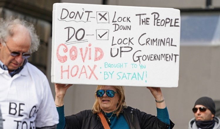 Συλλήψεις στη Μελβούρνη σε διαδήλωση κατά των μέτρων για τον κορονοϊό