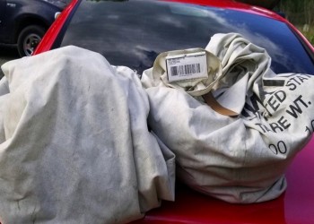 Τι θα κάνατε εάν βρίσκατε 1.000.000 δολάρια στο δρόμο; (βίντεο)