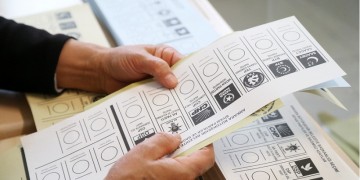 Τουρκία: Μείωση δημοτικότητας του AKP και του κυβερνητικού εταίρου του
