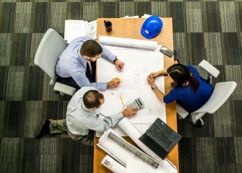 Πρόγραμμα υποστήριξης 6.000 εργαζομένων από την Περιφέρεια Αττικής