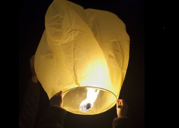 Γενοκτονία των Ποντίων 2020: Ο «Φάρος» Αγ. Βαρβάρας θα αφήσει φαναράκια στον ουρανό τη 19η Μαΐου