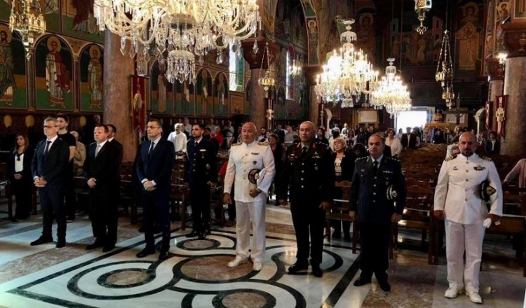 Ρόδος: Δοξολογία και κατάθεση στεφάνων στη μνήμη των θυμάτων της Γενοκτονίας των Ελλήνων του Πόντου (φωτο)