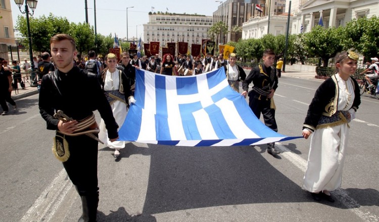 Υπόγραψε στο ψήφισμα προς την πρεσβεία της Τουρκίας για τη Γενοκτονία των Ποντίων