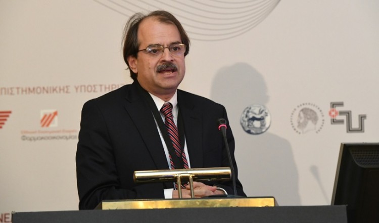 Γιάννης Ιωαννίδης - Στάνφορντ: Τα lockdowns δεν είναι πια το σωστό φάρμακο