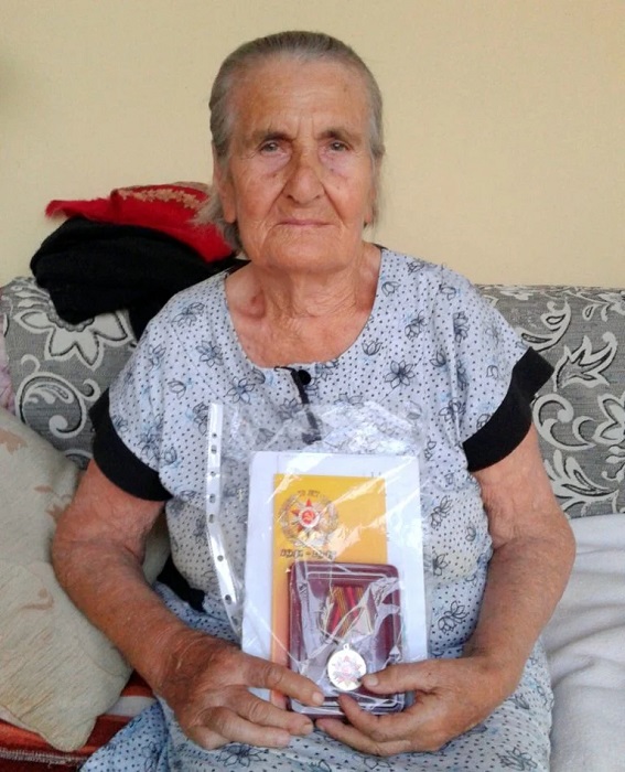 Χαριτίνη Ιζικίδου, μια Πόντια του Καυκάσου που αντιτάχθηκε στον Χίτλερ και έζησε την εξορία