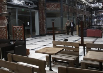 Νίκος Παπαθανάσης για εστίαση: Εξετάζεται να λειτουργήσουν και εσωτερικοί χώροι υπό τη μορφή ημιυπαίθριων (βίντεο)