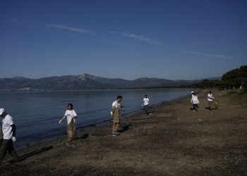 Χατζηδάκης: Τέλος τα πλαστικά μιας χρήσης από τον Ιούλιο του 2021