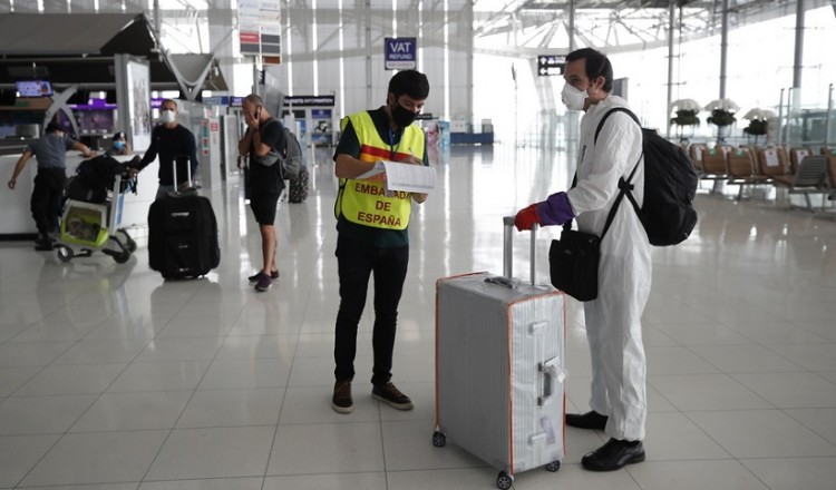 Παράταση της αεροπορικής οδηγίας για Ρωσία 5