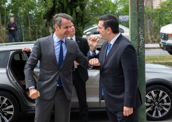 Μητσοτάκης: Μέχρι τις 15 Ιουνίου θα ανοίξουν τα χερσαία σύνορα για τον οδικό τουρισμό