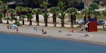 Σχεδόν καλοκαιρινός ο καιρός την Κυριακή, με νέα άνοδο της θερμοκρασίας