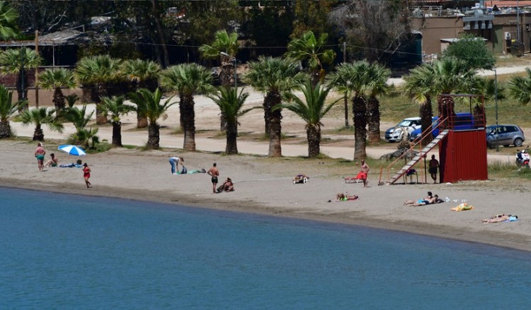 Σχεδόν καλοκαιρινός ο καιρός την Κυριακή, με νέα άνοδο της θερμοκρασίας
