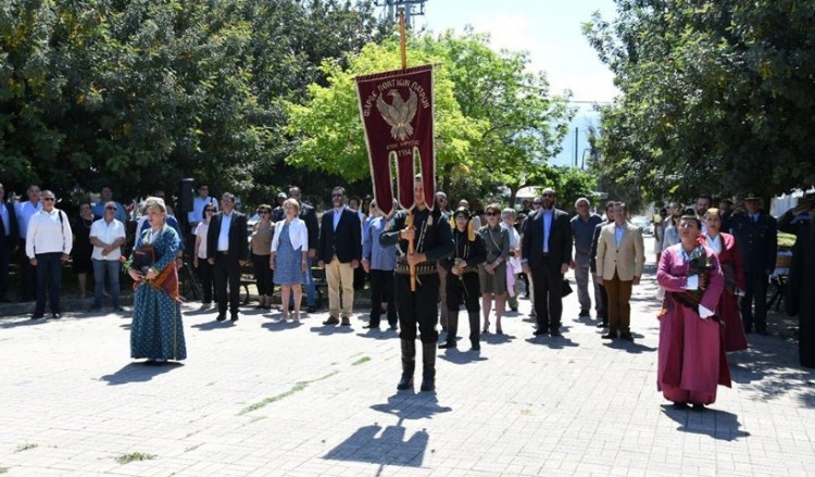 Λιτή αλλά συγκινητική η τελετή στην Πάτρα για τη Γενοκτονία των Ποντίων (φωτο)
