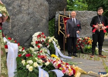 Ομογενείς τίμησαν τη 19η Μαΐου στη Στουτγάρδη της Γερμανίας (φωτο) - Media Gallery