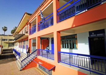 Ενός λεπτού σιγή στα σχολεία στη μνήμη του Γάλλου εκπαιδευτικού Σαμουέλ Πατί