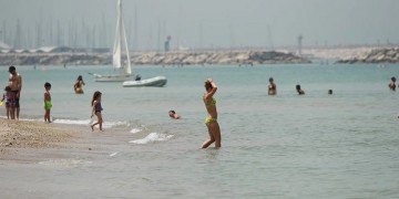 Καύσωνας και σήμερα με αφρικανική σκόνη