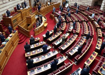 Βουλή: «Όχι» στην άρση ασυλίας 54 βουλευτών ΣΥΡΙΖΑ για τη Συμφωνία Πρεσπών 2