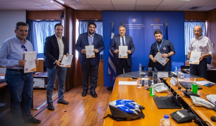 Ο Χαρδαλιάς παρουσίασε το «Πρότυπο Υπόδειγμα Σχεδίου Αντιμετώπισης Εκτάκτων Αναγκών για την πυροπροστασία»