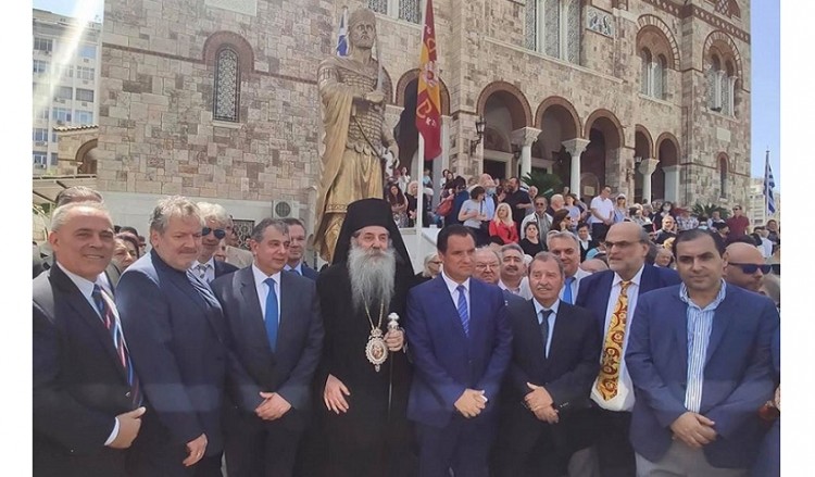 Αποκαλυπτήρια του ανδριάντα του Κωνσταντίνου Παλαιολόγου στον Πειραιά