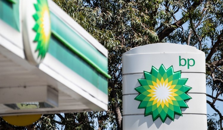 Ο πετρελαϊκός κολοσσός BP καταργεί 10.000 θέσεις εργασίας