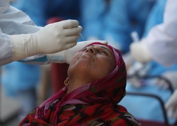 Κορονοϊός: 438 νέα κρούσματα, 83 διασωληνωμένοι