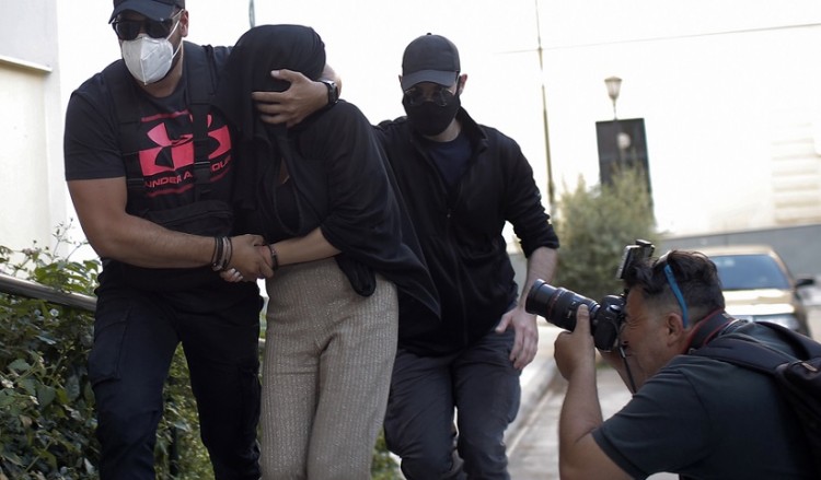 Επίθεση με βιτριόλι: Τα λάθη που πρόδωσαν την 35χρονη
