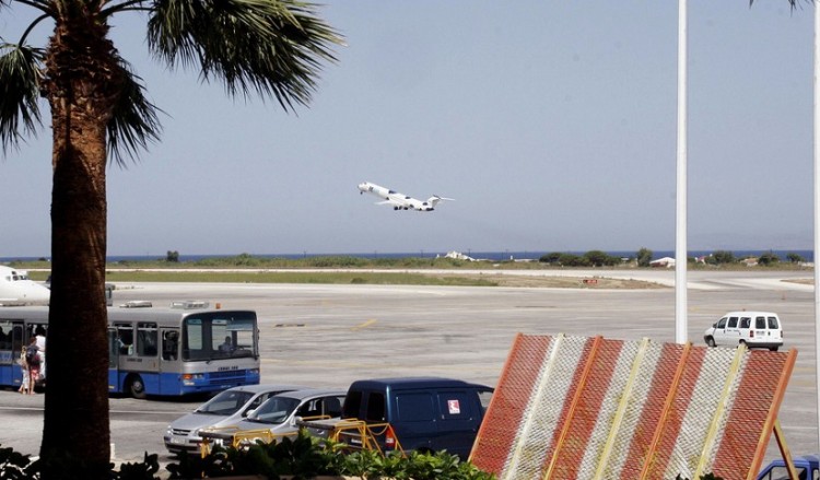 Αυτοψία Χαρδαλιά στα αεροδρόμια Καρπάθου, Ρόδου και Κω