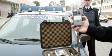 Αλκοτέστ: Σε ένα τριήμερο η Τροχαία βεβαίωσε 484 παραβάσεις