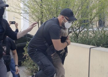 Επίθεση με βιτριόλι: Στον εισαγγελέα οδηγήθηκε η 35χρονη