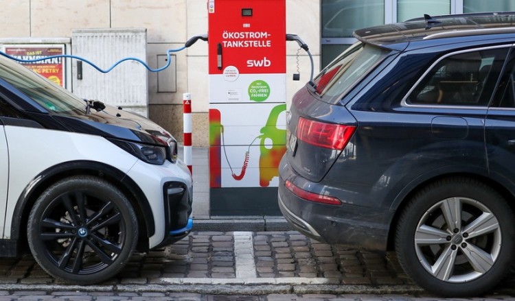 Ηλεκτρικά αυτοκίνητα: Έως 80% χαμηλότερο το κόστος χρήσης και συντήρησης