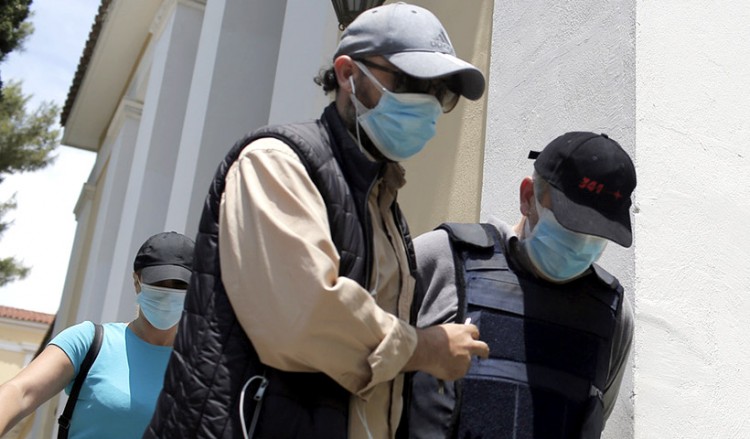 Εμπειρικός βοτανολόγος δήλωσε στον ανακριτή ο ψευτογιατρός – Αρνείται τις κατηγορίες