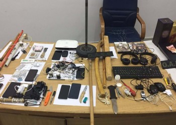 Φυλακές Κορυδαλλού: Ο τόπος όπου μαχαίρια, κατσαβίδια, χασίς και κινητά δεν λείπουν (φωτο)