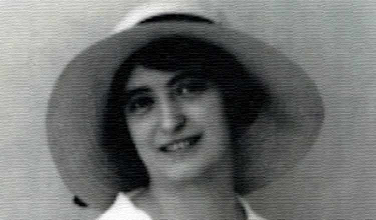 O βαθμός του Ταξίαρχου επί Τιμή απονέμεται στη Λέλα Καραγιάννη