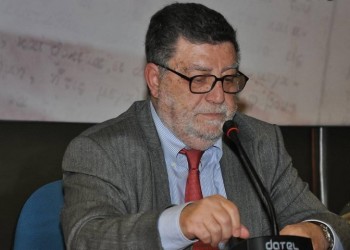Πέθανε ο καθηγητής Λυκούργος Λιαρόπουλος