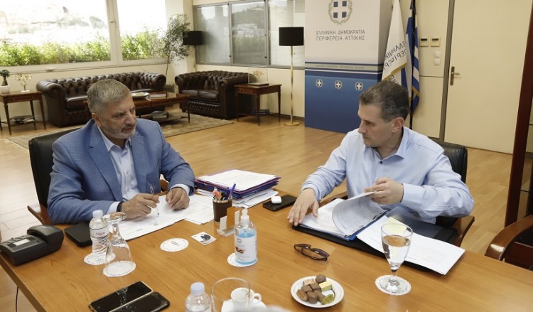 Η ανάπλαση του Φαληρικού Όρμου στο επίκεντρο της συνάντησης Πατούλη-Κάρναβου