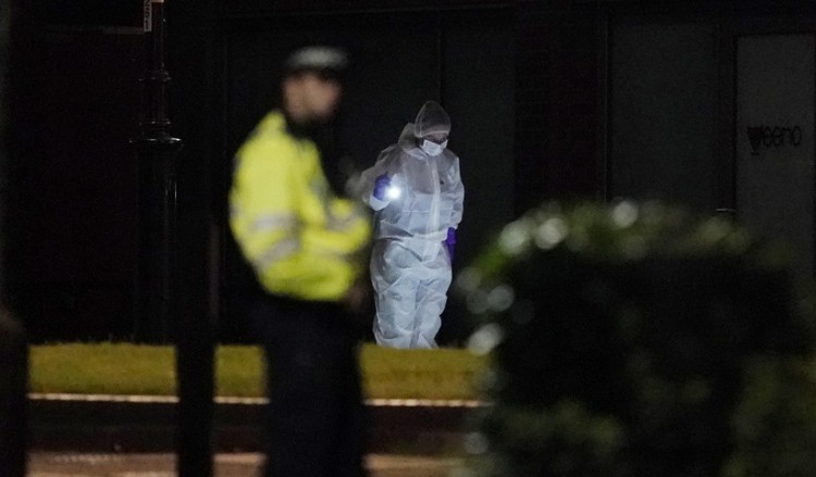 Τρομοκρατική ενέργεια χαρακτήρισε η βρετανική αστυνομία την αιματηρή επίθεση στο Ρέντινγκ